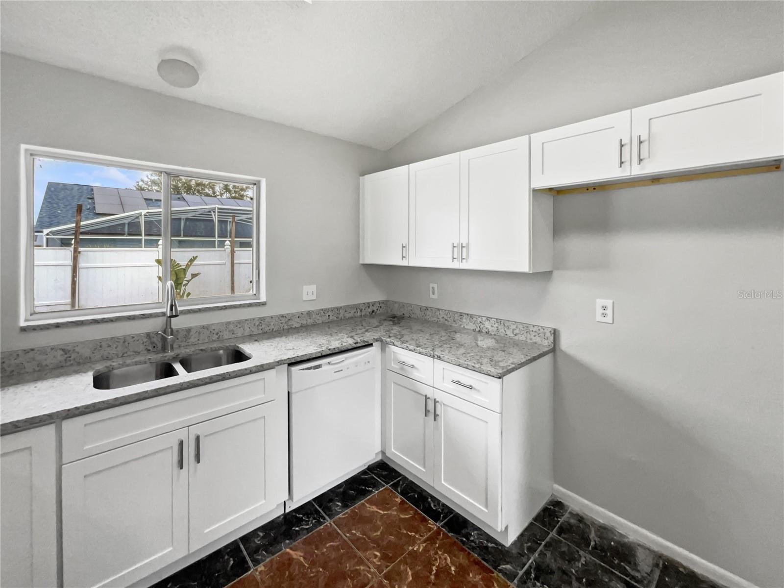 8813 PARLIAMENT CT, KISSIMMEE, FL, 34747