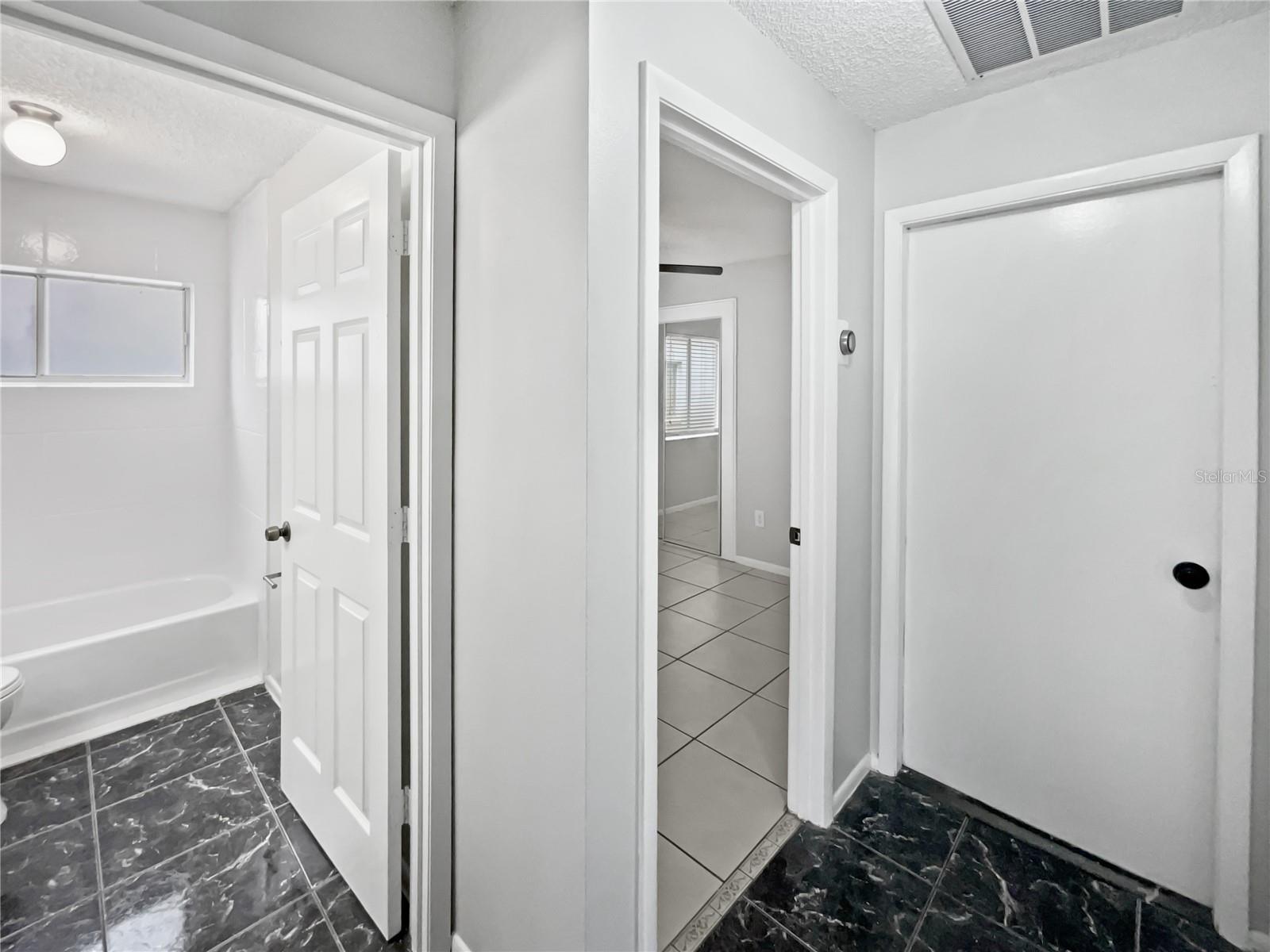 8813 PARLIAMENT CT, KISSIMMEE, FL, 34747