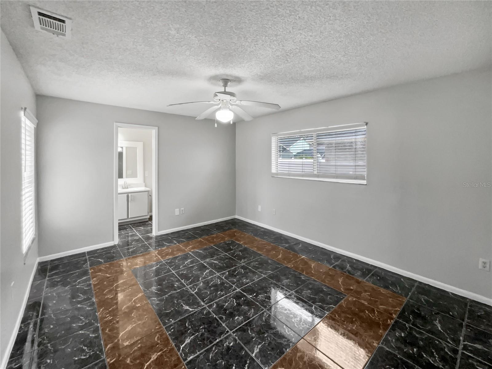 8813 PARLIAMENT CT, KISSIMMEE, FL, 34747
