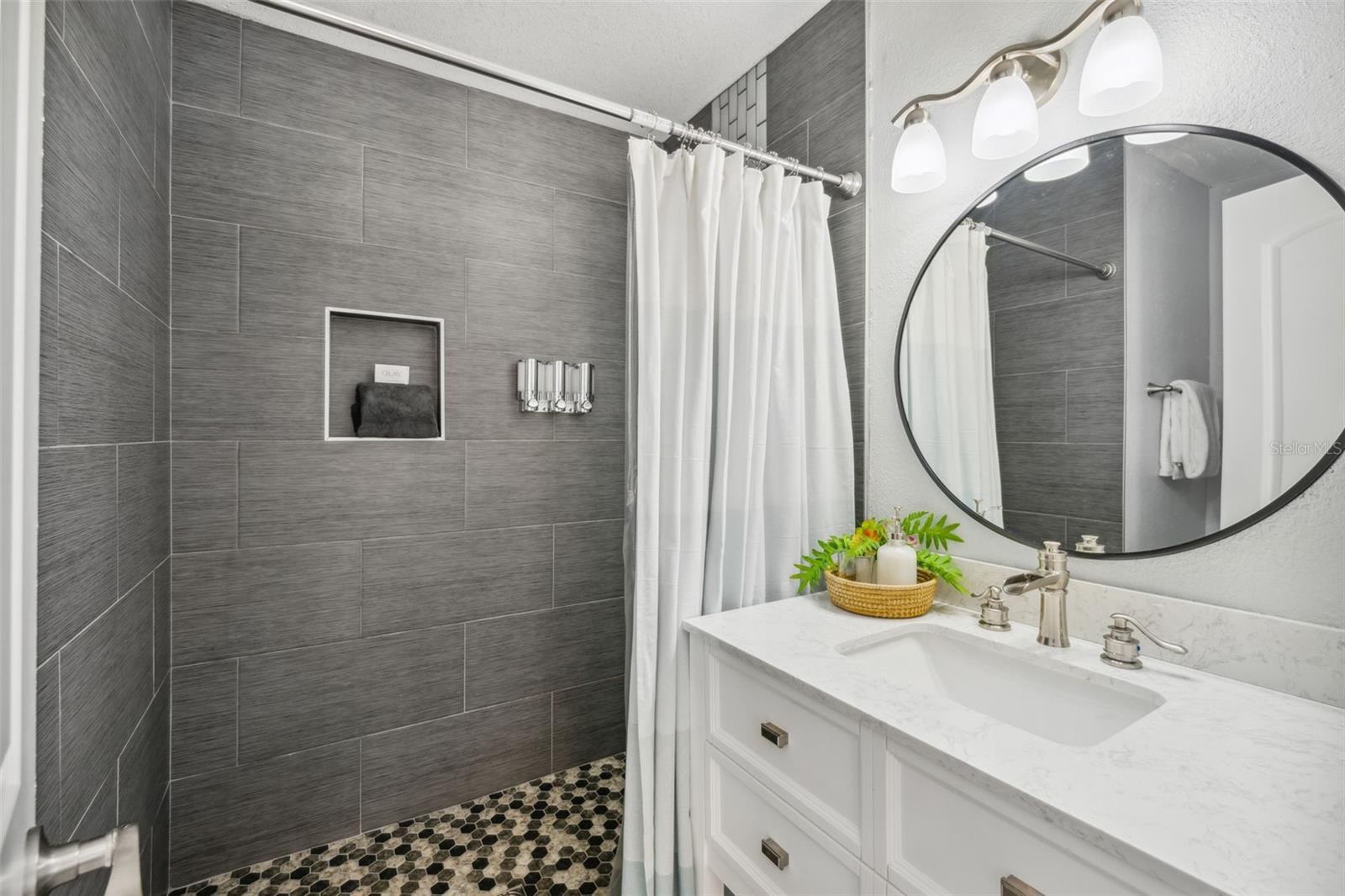 216 SAN VINCENTE ST, PANAMA CITY BEACH, FL, 32413