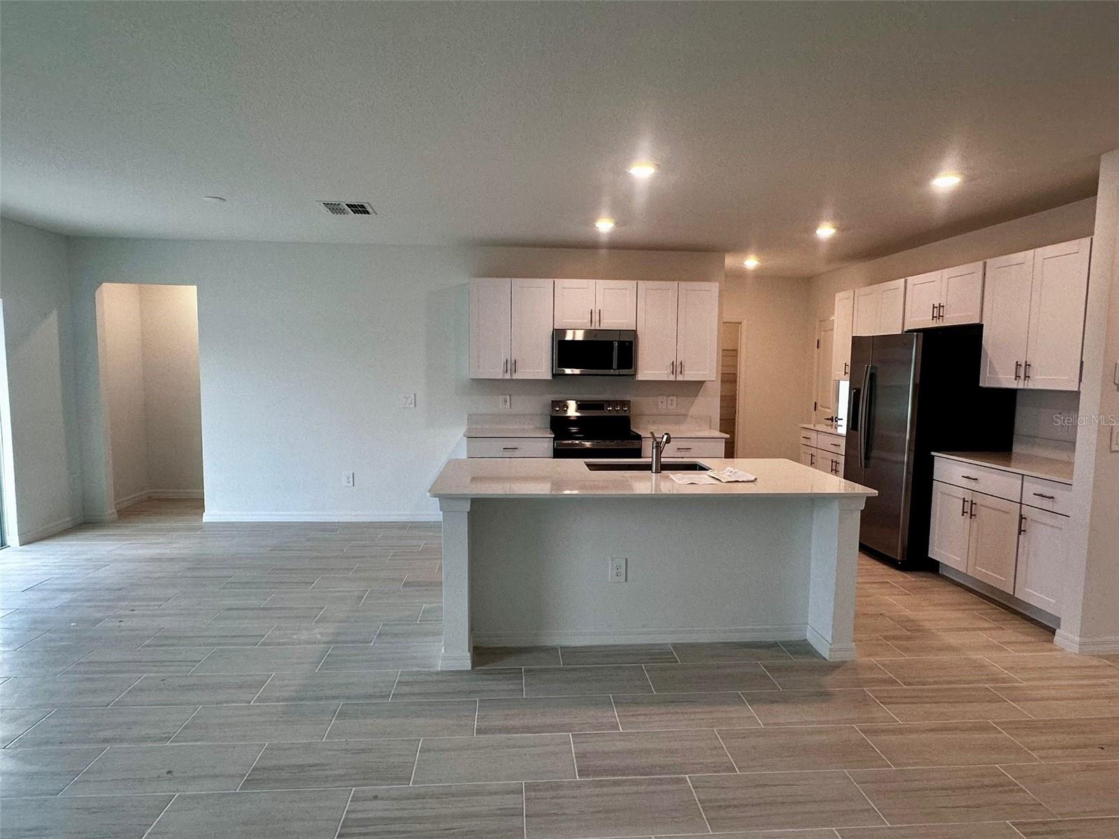 32102 HAWTHORNE COTTAGE PL, SAN ANTONIO, FL, 33576