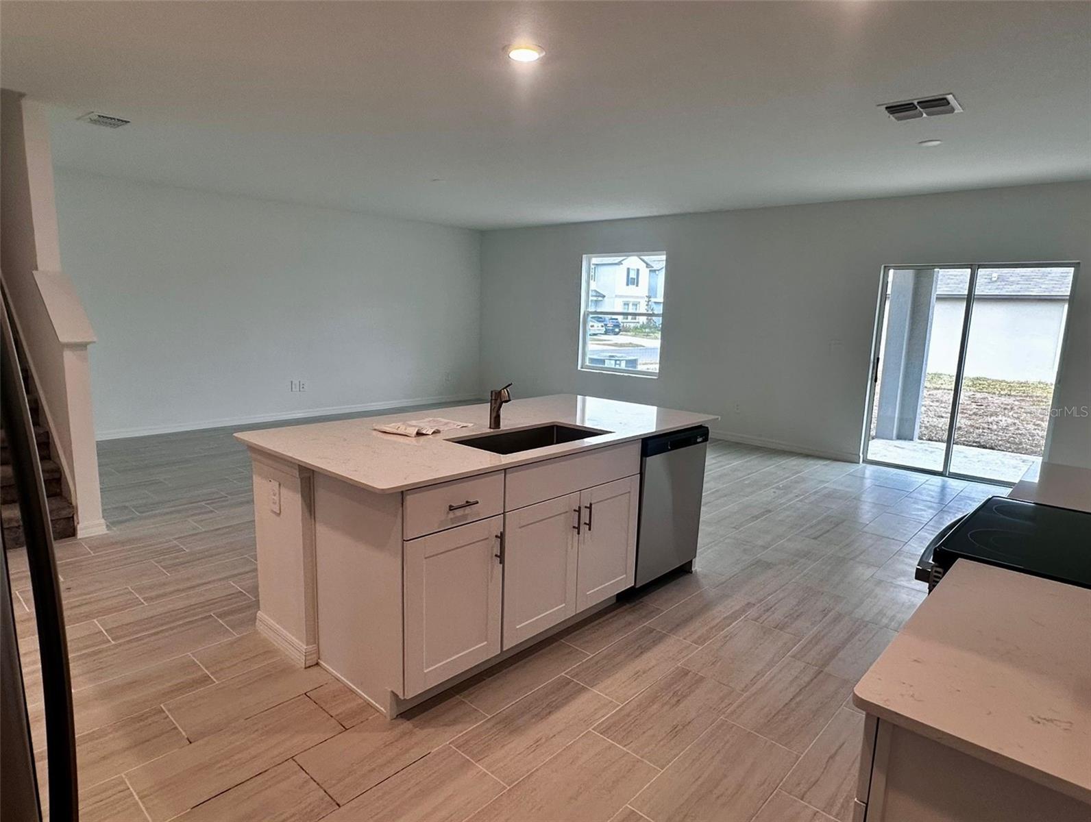 32102 HAWTHORNE COTTAGE PL, SAN ANTONIO, FL, 33576
