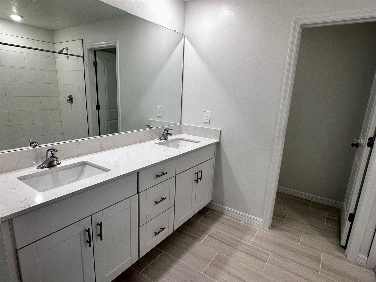 32102 HAWTHORNE COTTAGE PL, SAN ANTONIO, FL, 33576