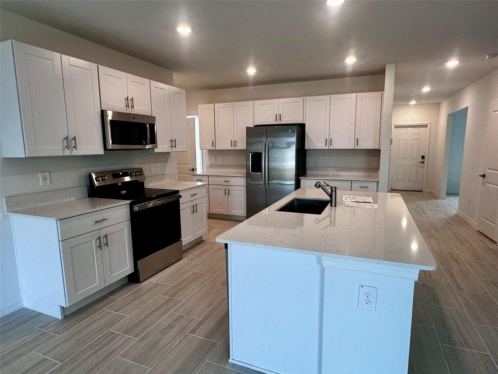 32102 HAWTHORNE COTTAGE PL, SAN ANTONIO, FL, 33576