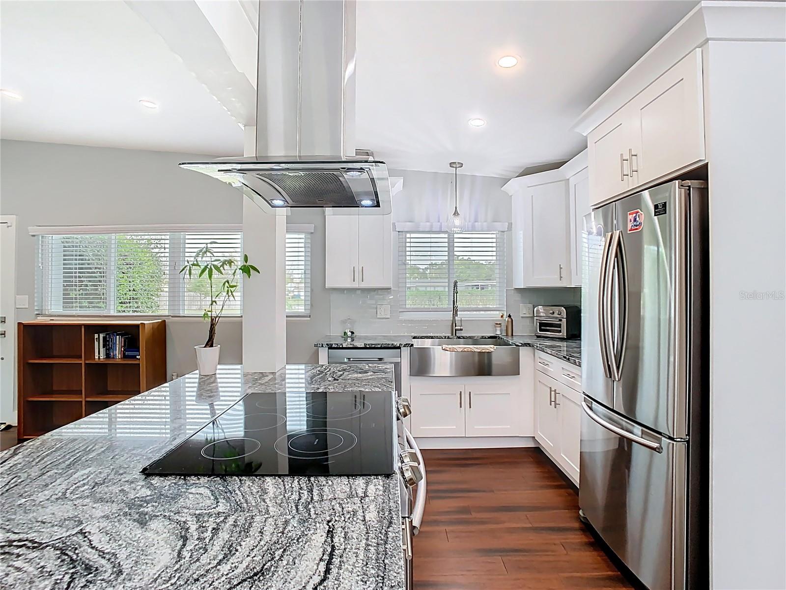 420 SUNRISE DR, ORLANDO, FL, 32803
