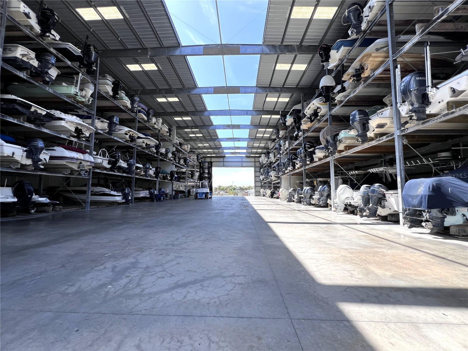 100 CIRCUIT RD #S9, NOKOMIS, FL, 34275