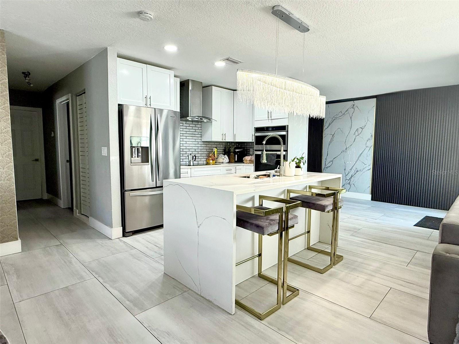 8503 WOODBRIDGE BLVD, TAMPA, FL, 33615