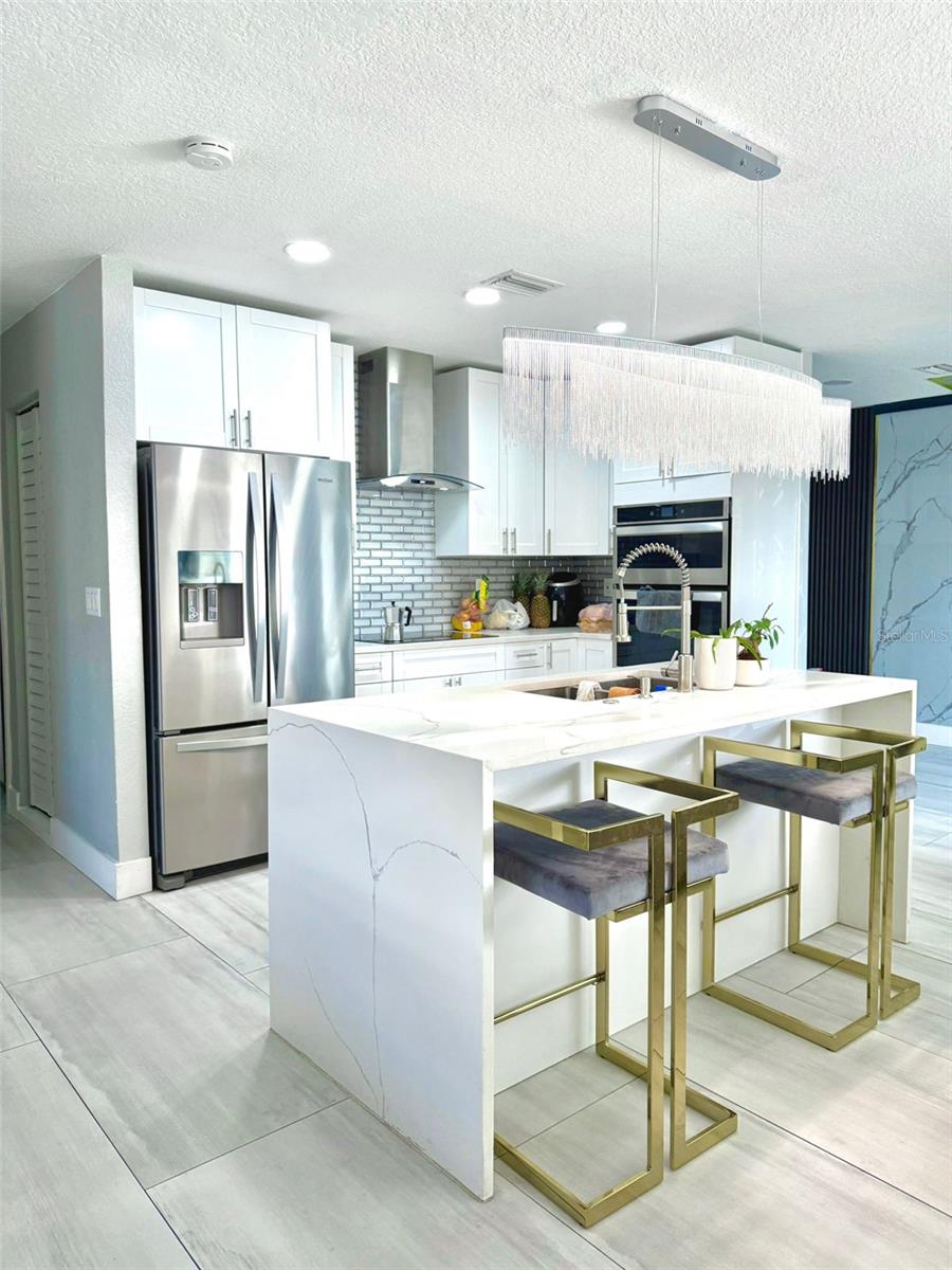 8503 WOODBRIDGE BLVD, TAMPA, FL, 33615