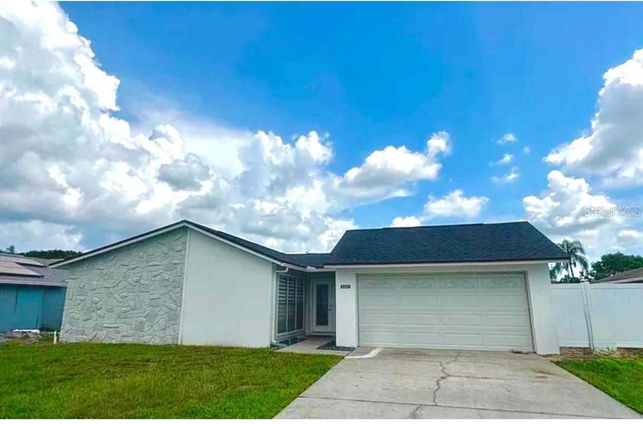 8503 WOODBRIDGE BLVD, TAMPA, FL, 33615