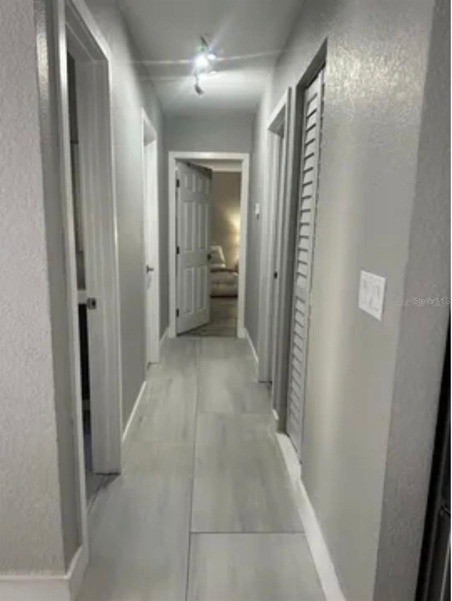 8503 WOODBRIDGE BLVD, TAMPA, FL, 33615