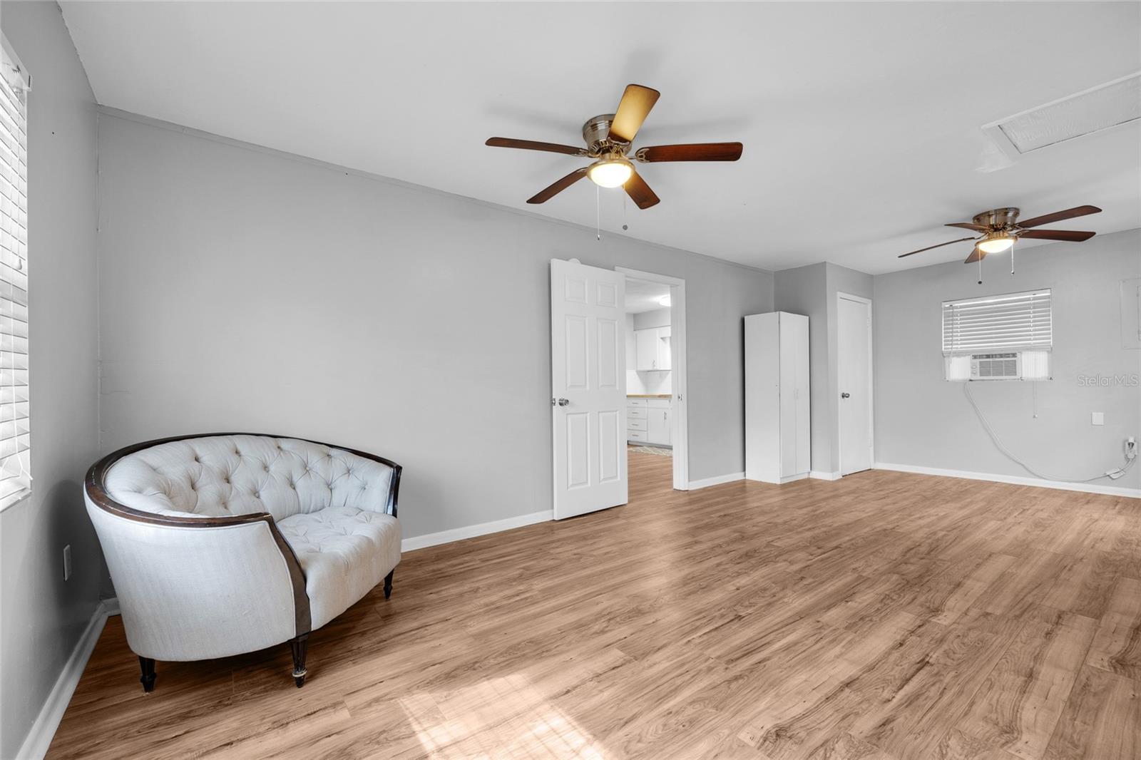 915 SW 4TH AVE, TRENTON, FL, 32693