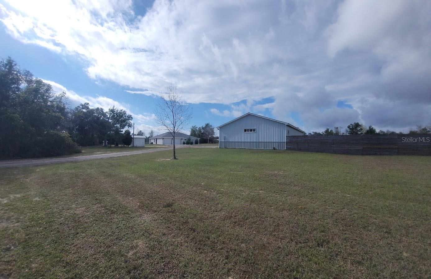 40123 E 9TH AVE, UMATILLA, FL, 32784
