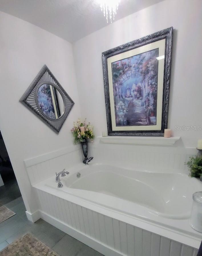 40123 E 9TH AVE, UMATILLA, FL, 32784