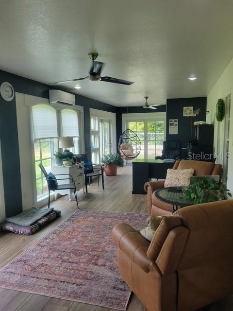 40123 E 9TH AVE, UMATILLA, FL, 32784