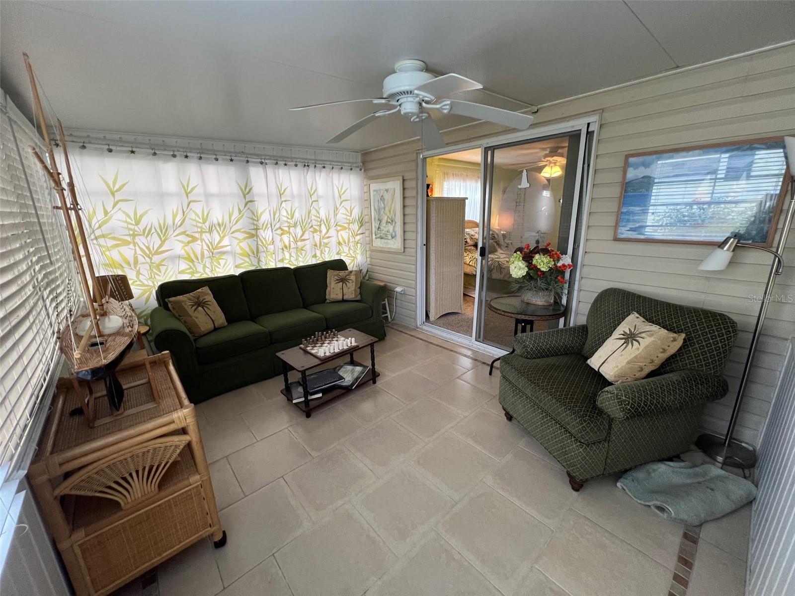 TB8342016 Property Photo