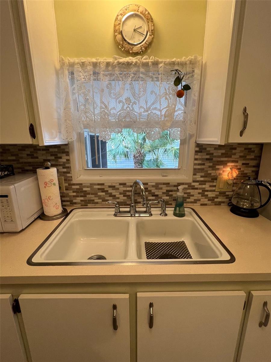 TB8342016 Property Photo