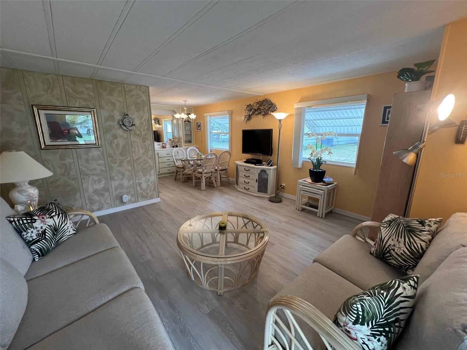 TB8342016 Property Photo