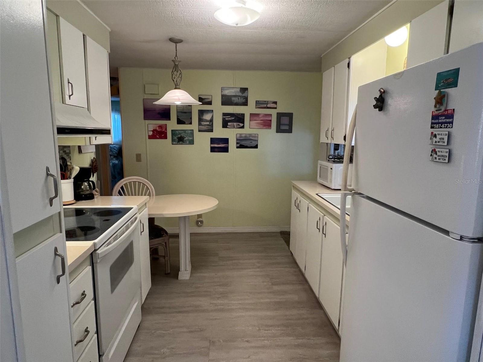 TB8342016 Property Photo