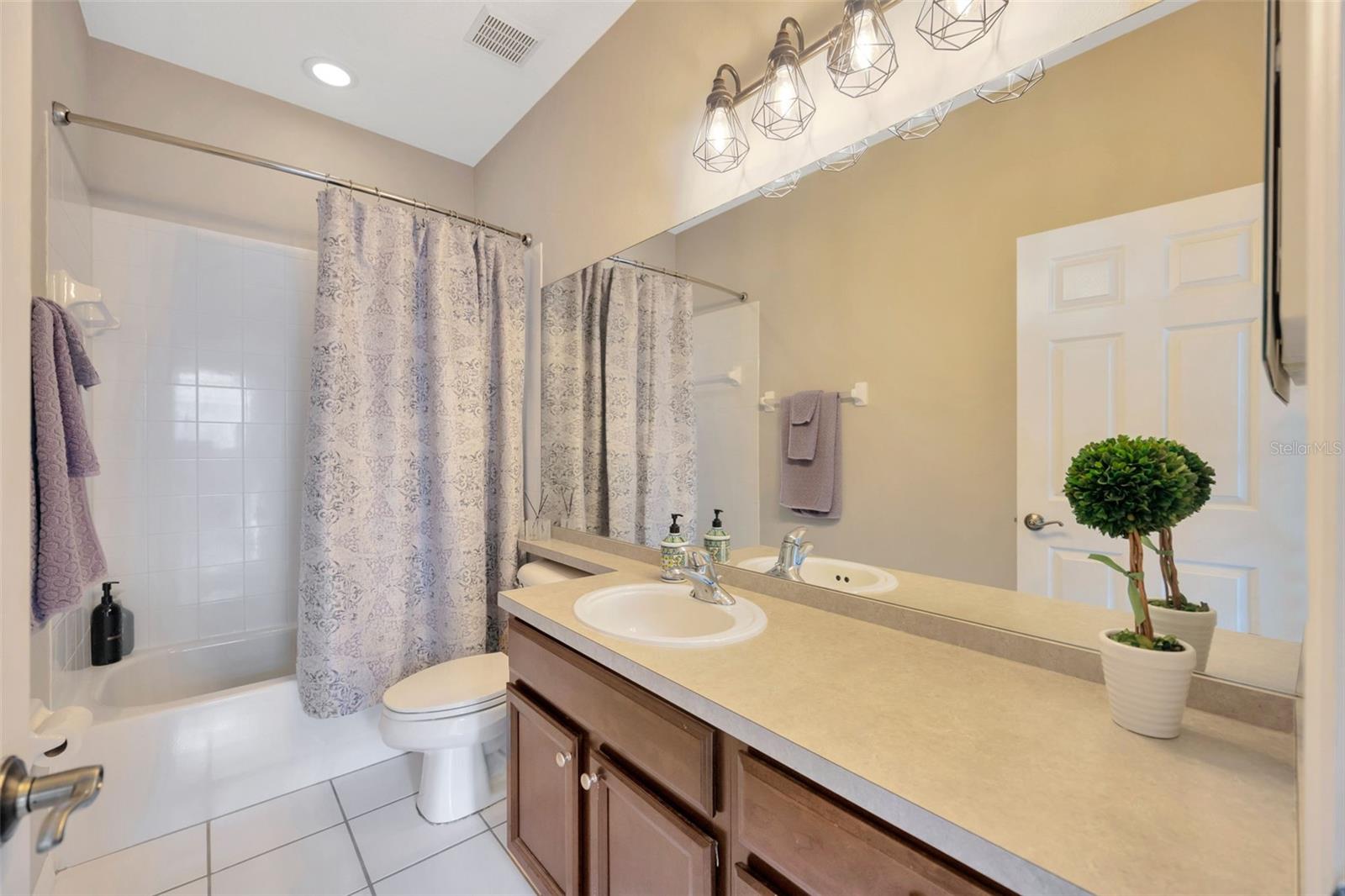 2104 PARK CRESCENT DRIVE, LAND O LAKES, FL, 34639