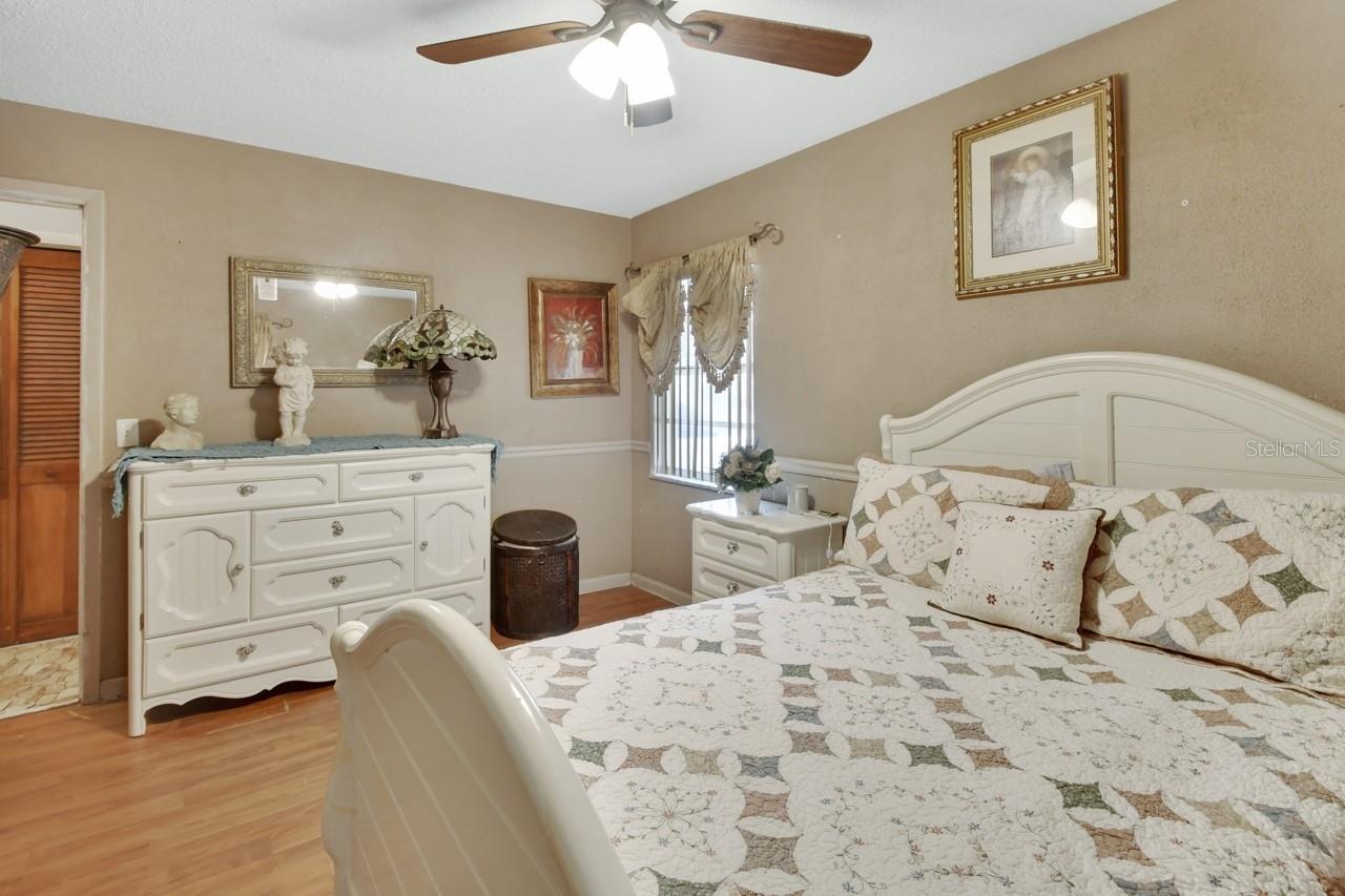 1050 TAPPAN CIR, ORANGE CITY, FL, 32763