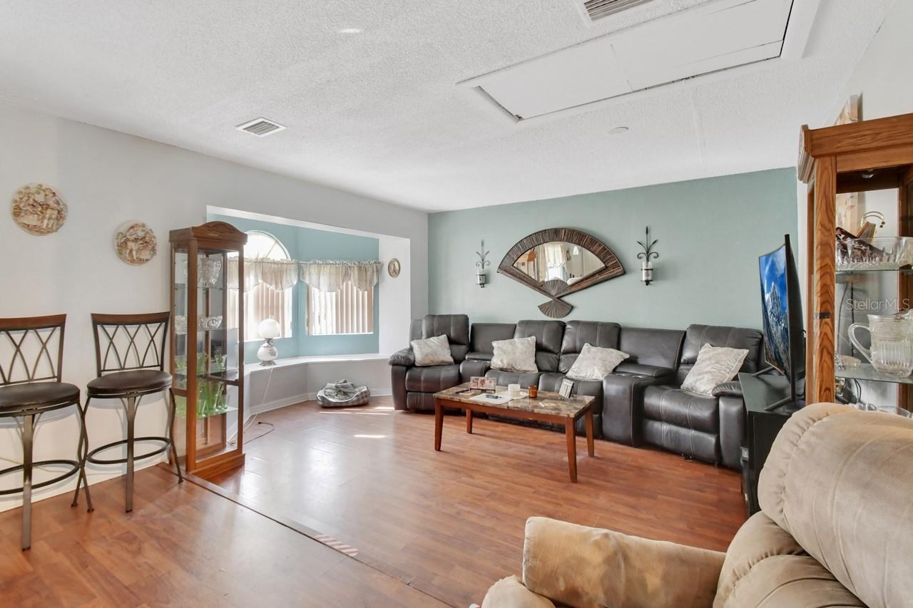 1050 TAPPAN CIR, ORANGE CITY, FL, 32763