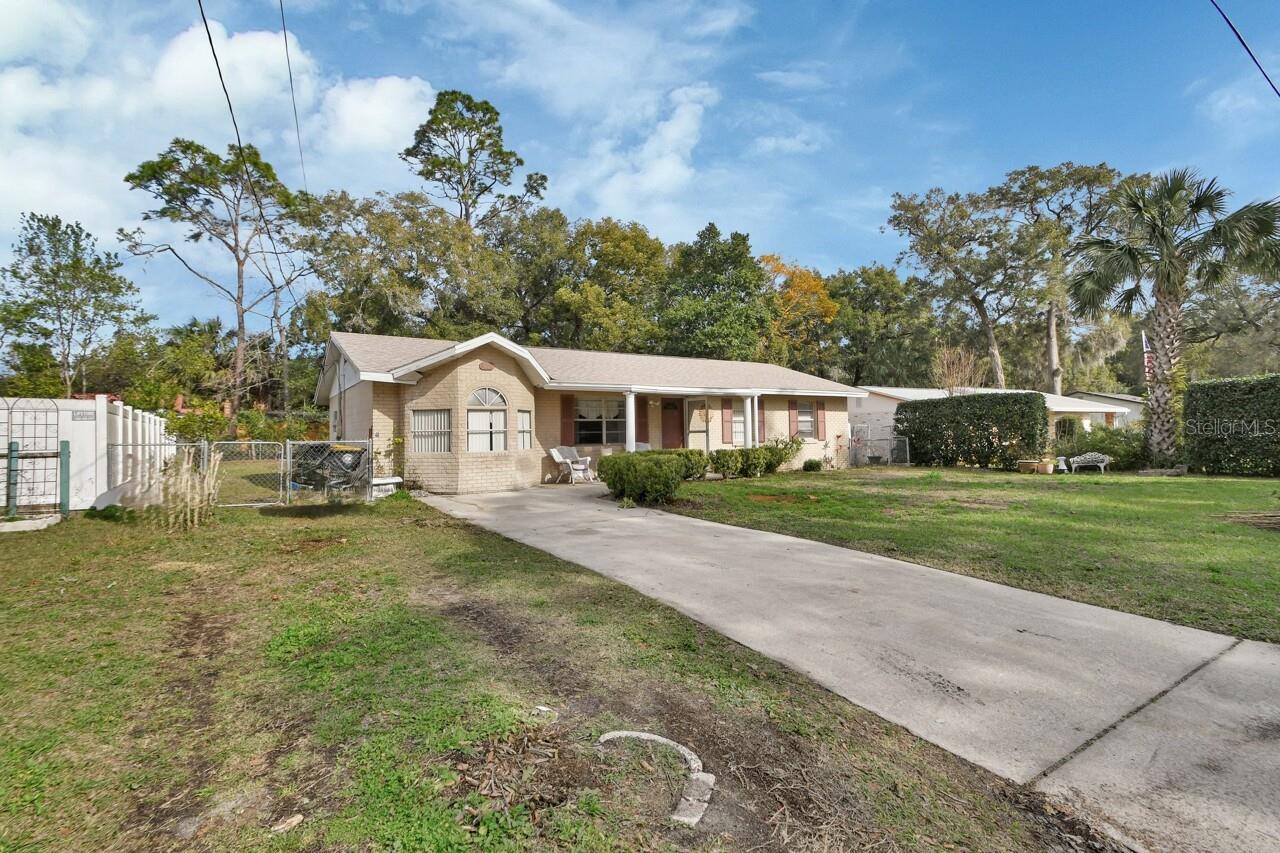 1050 TAPPAN CIR, ORANGE CITY, FL, 32763