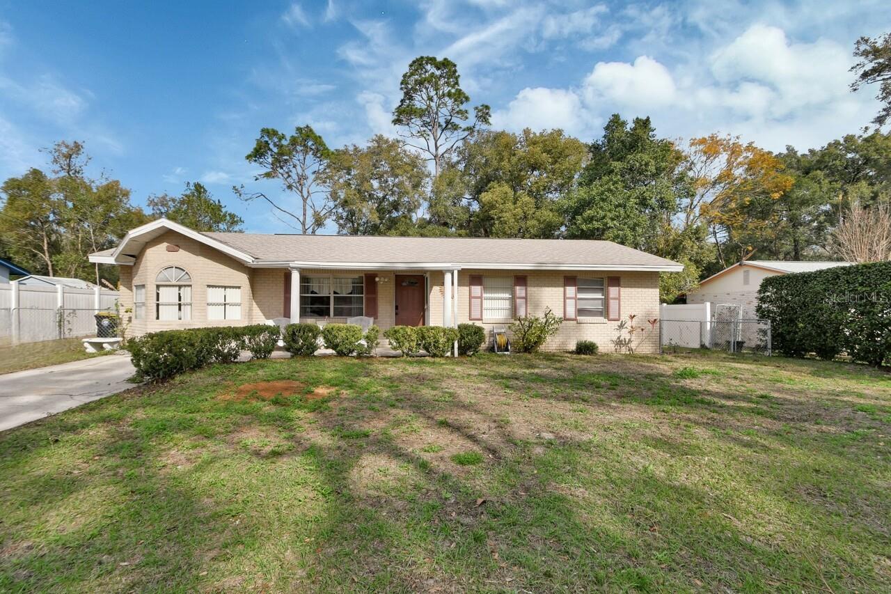 1050 TAPPAN CIR, ORANGE CITY, FL, 32763