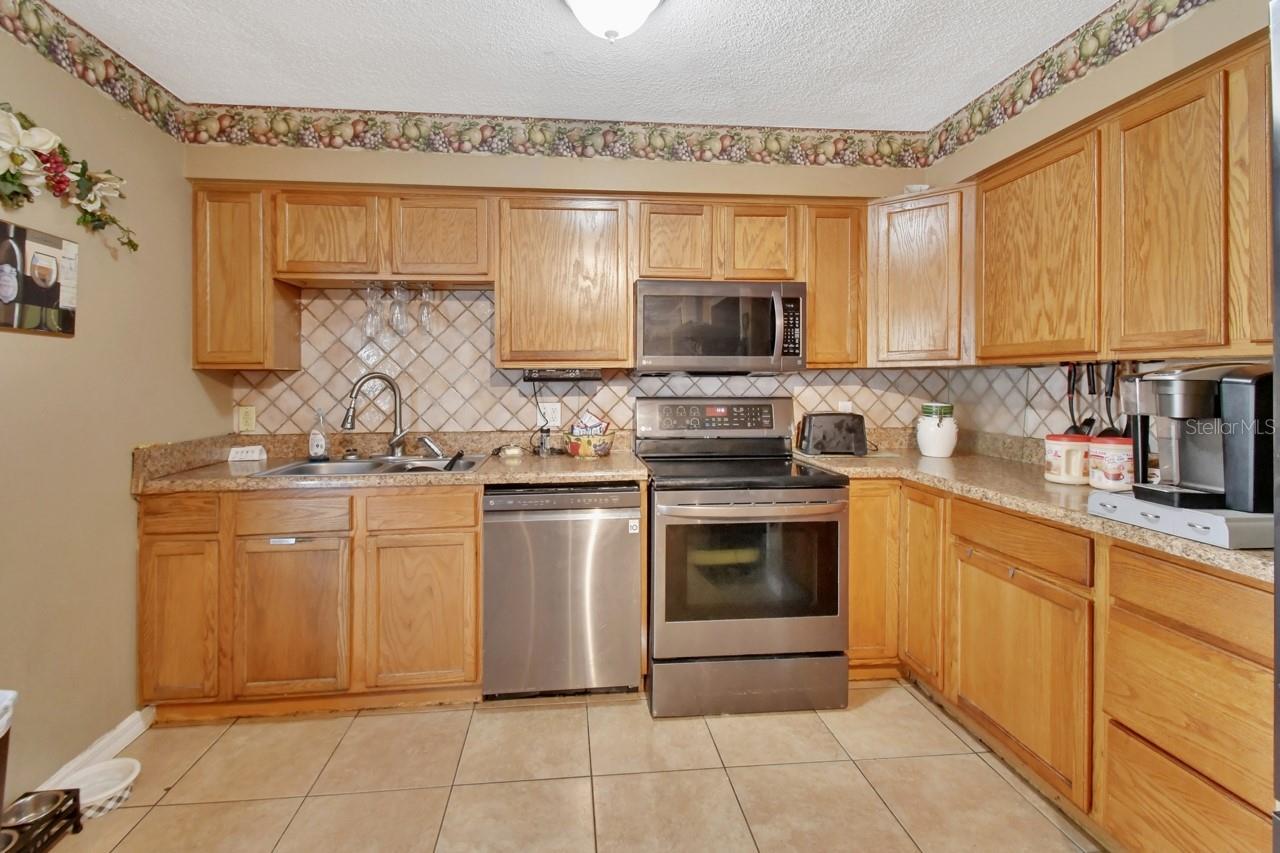 1050 TAPPAN CIR, ORANGE CITY, FL, 32763