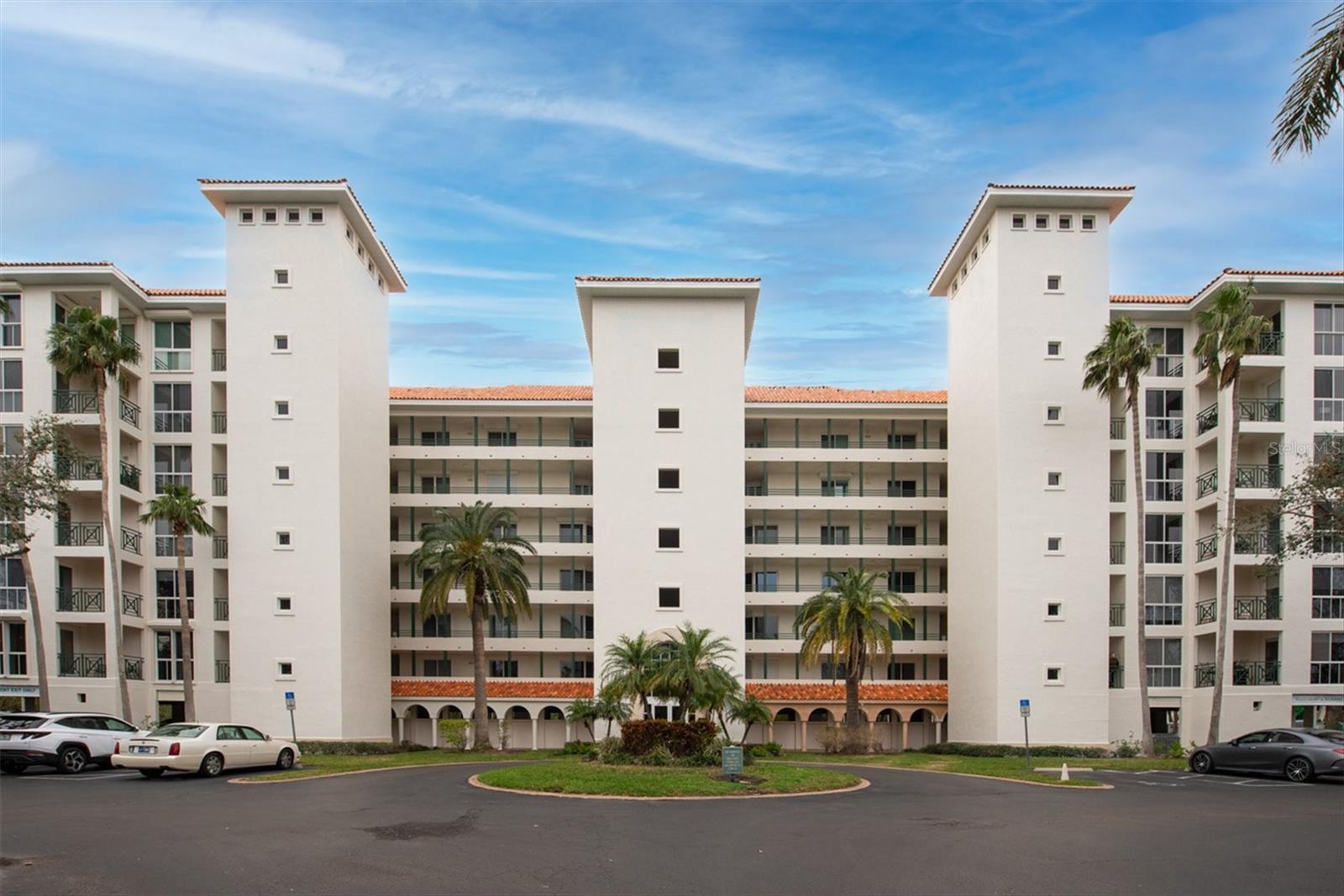 4750 DOLPHIN CAY LN S #604, ST PETERSBURG, FL, 33711