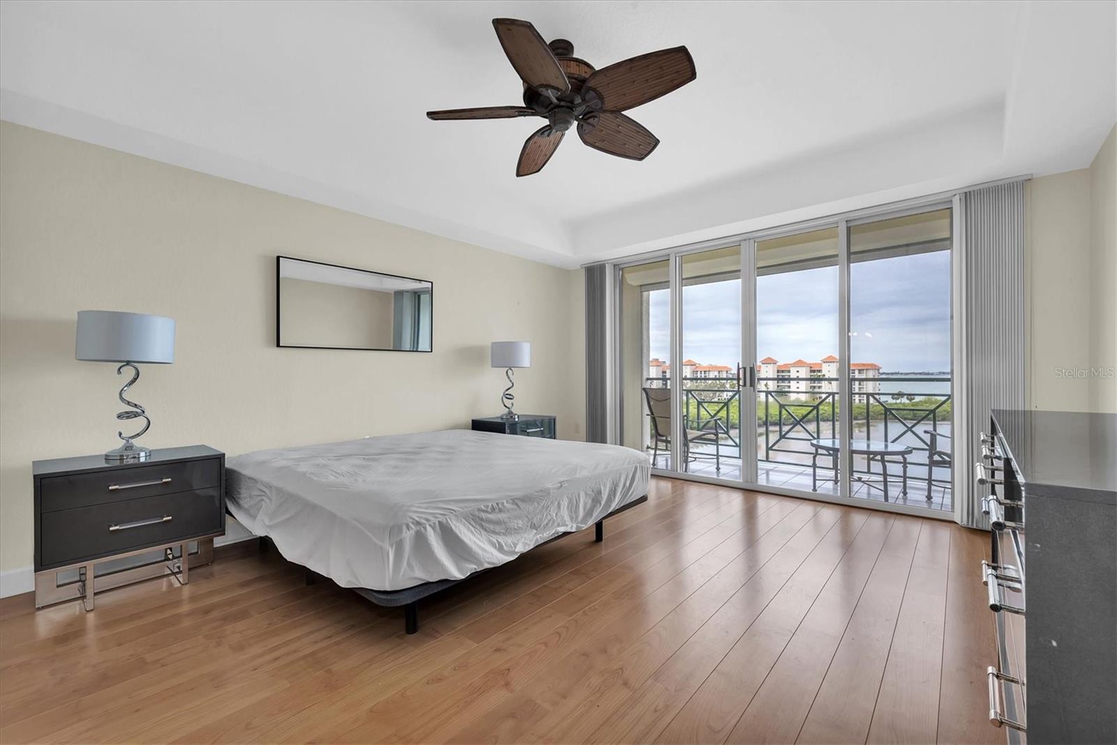 4750 DOLPHIN CAY LN S #604, ST PETERSBURG, FL, 33711
