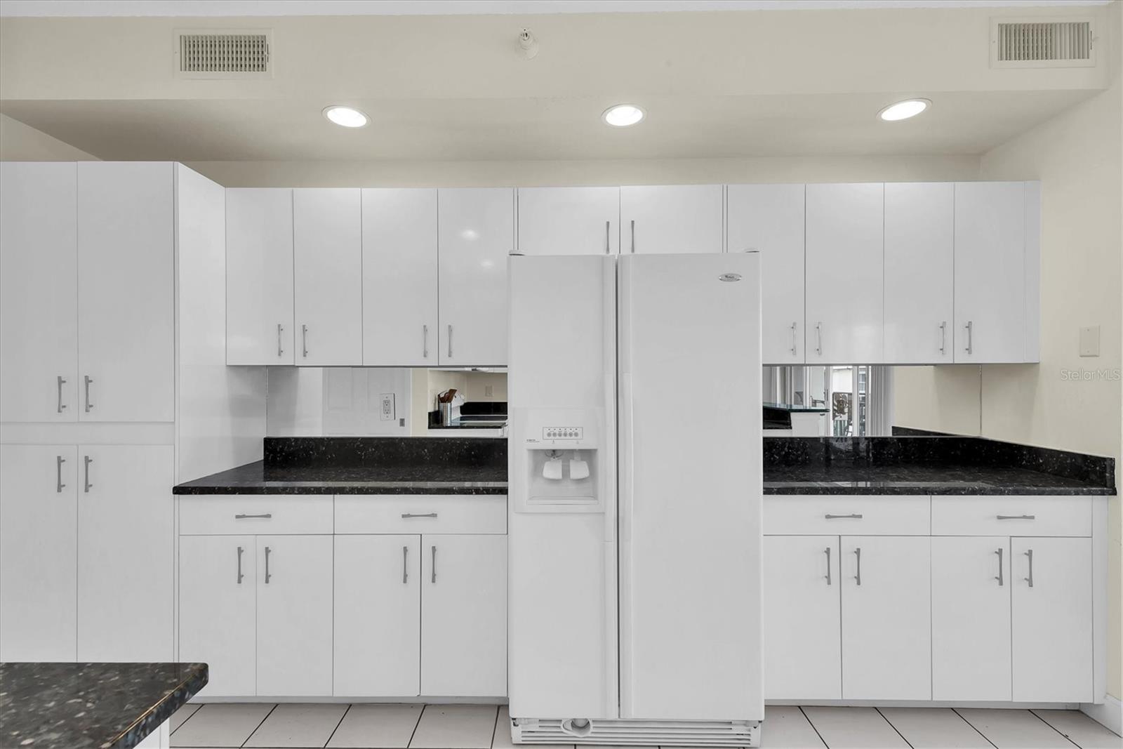 4750 DOLPHIN CAY LN S #604, ST PETERSBURG, FL, 33711