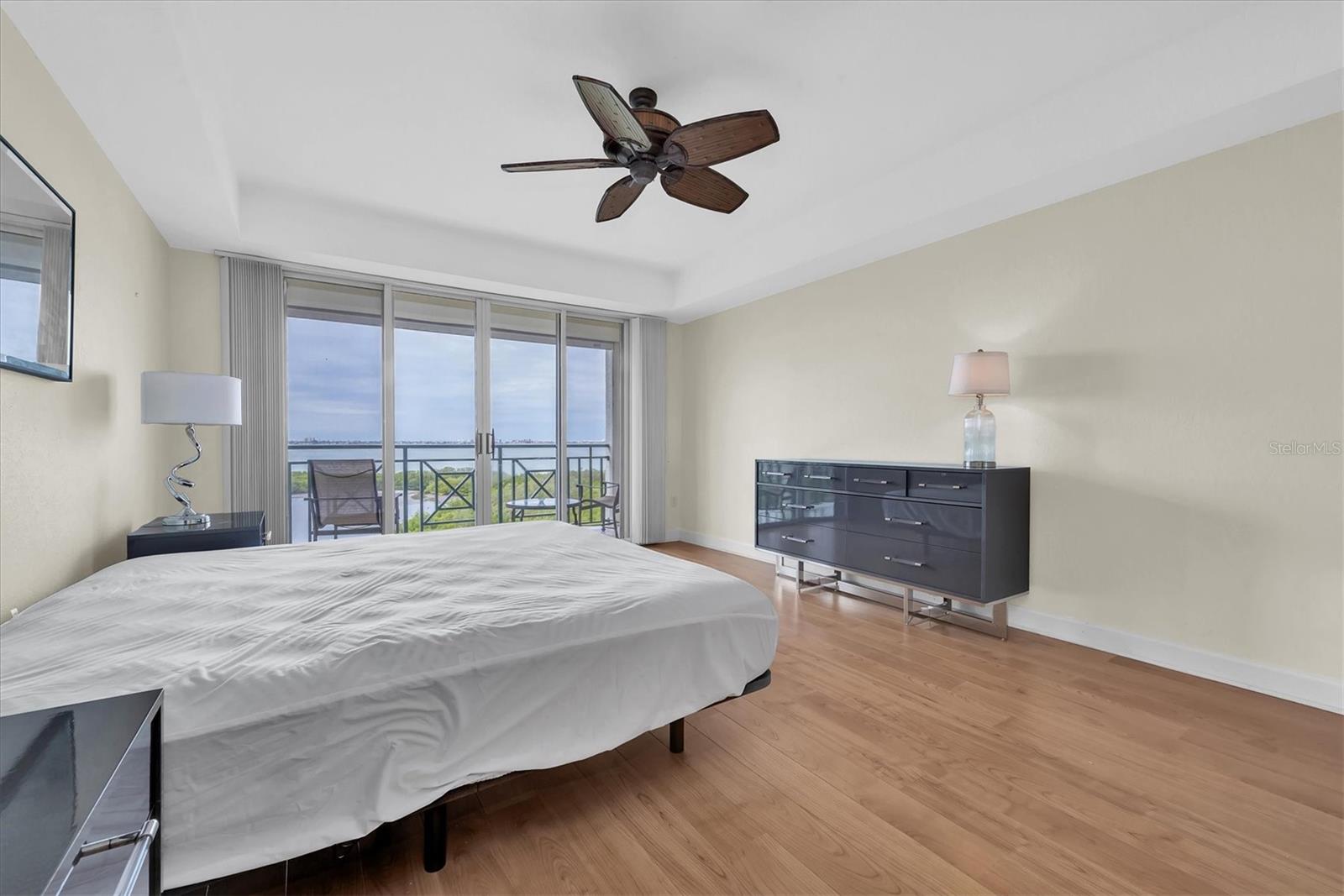 4750 DOLPHIN CAY LN S #604, ST PETERSBURG, FL, 33711