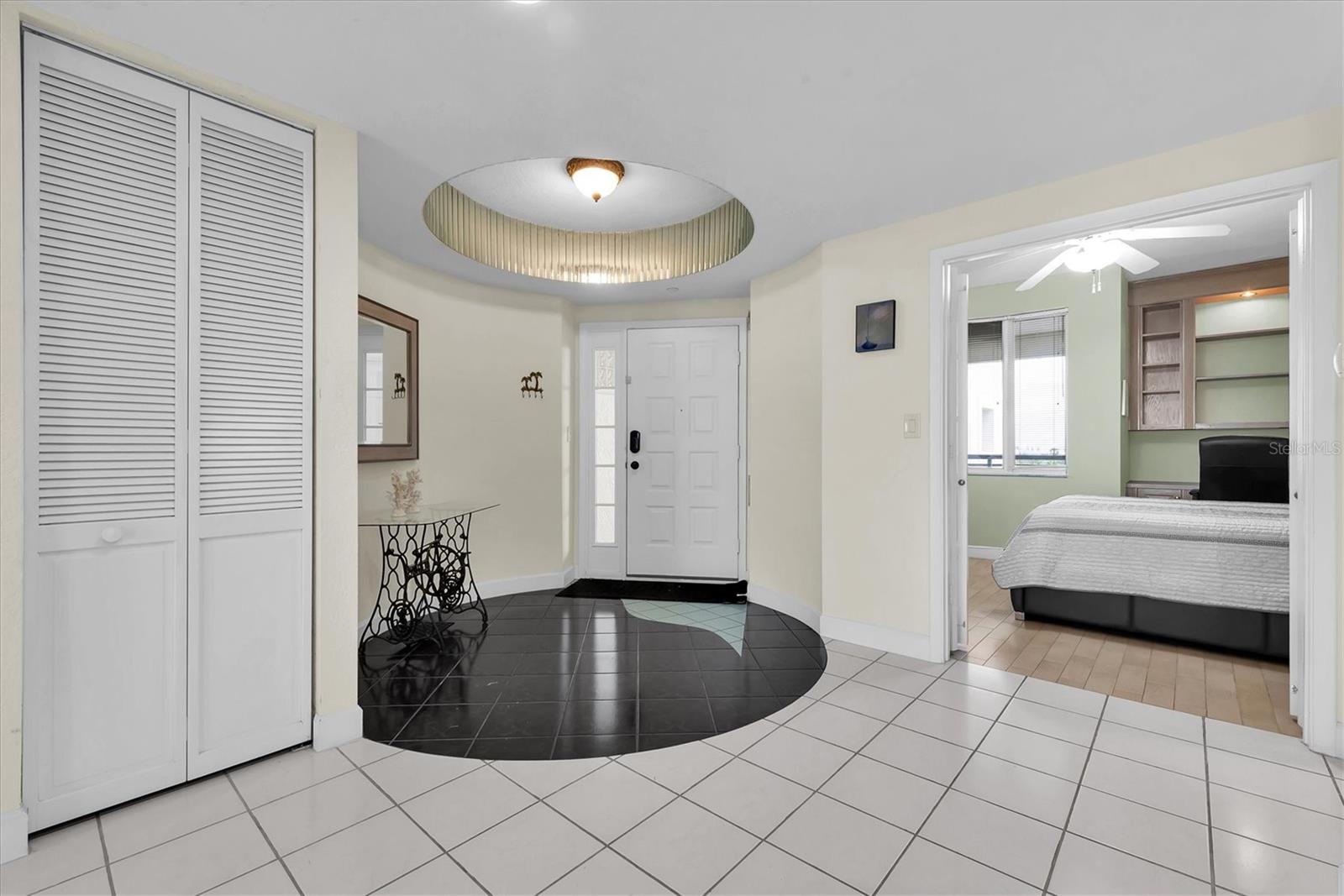 4750 DOLPHIN CAY LN S #604, ST PETERSBURG, FL, 33711