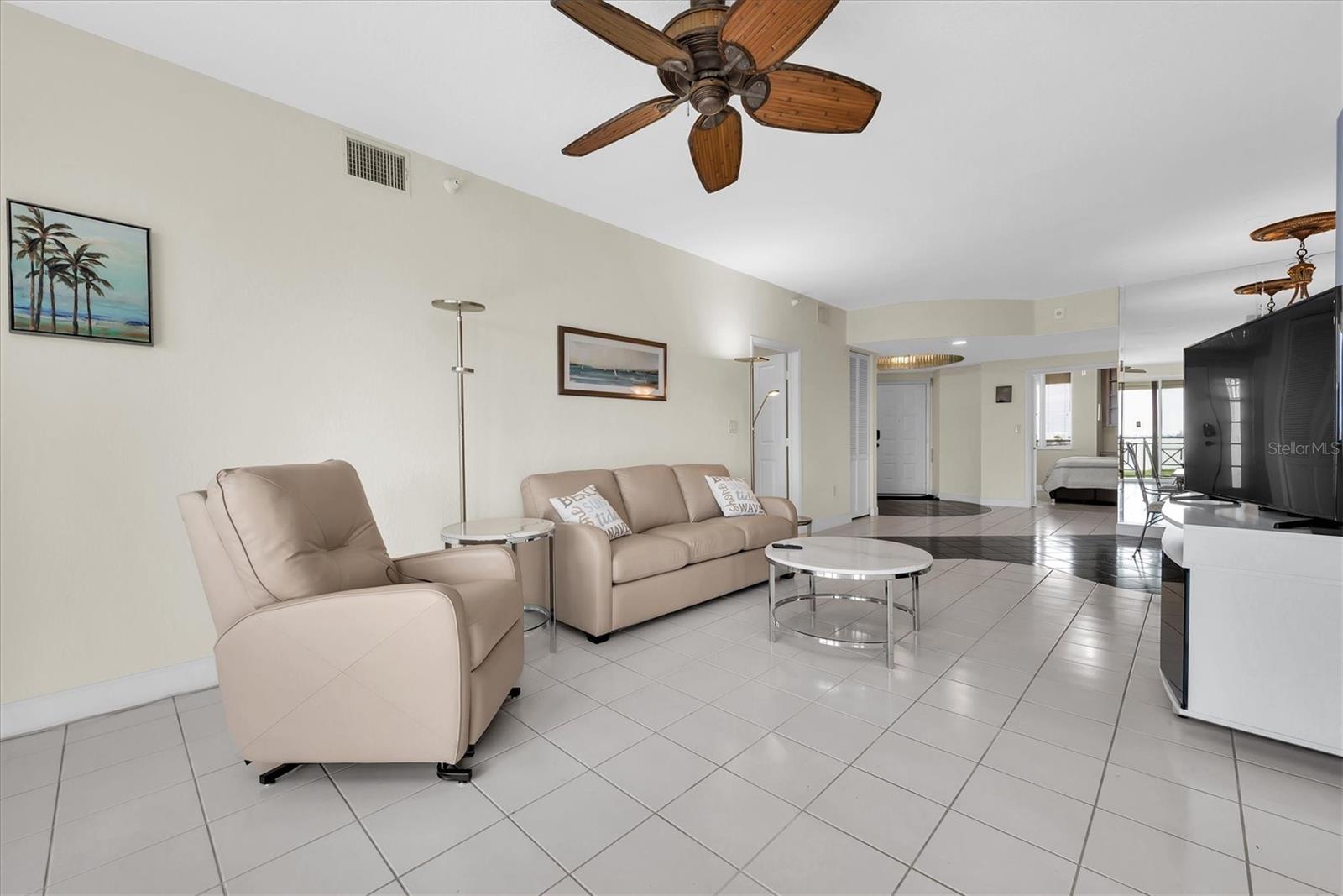 4750 DOLPHIN CAY LN S #604, ST PETERSBURG, FL, 33711