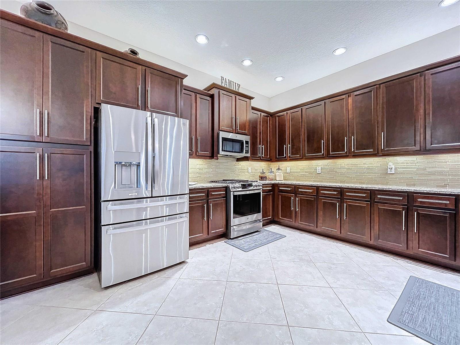 2670 TARRAGONA WAY, WESLEY CHAPEL, FL, 33543