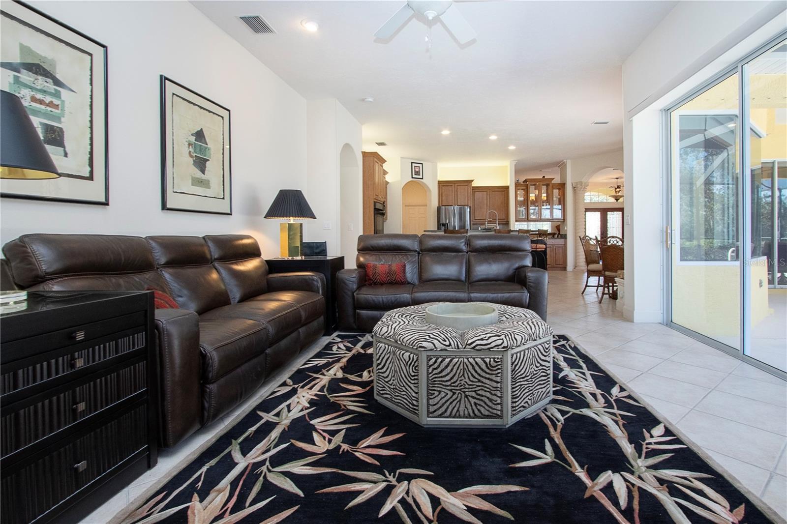 A4637245 Property Photo