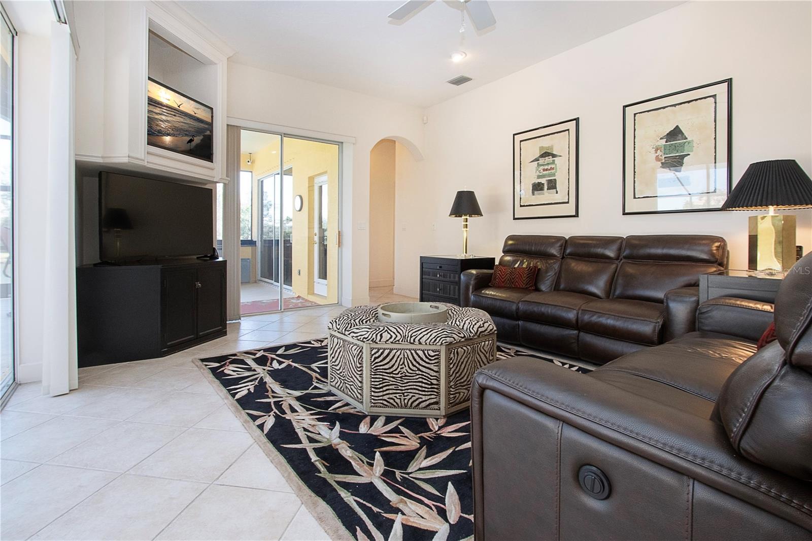 A4637245 Property Photo