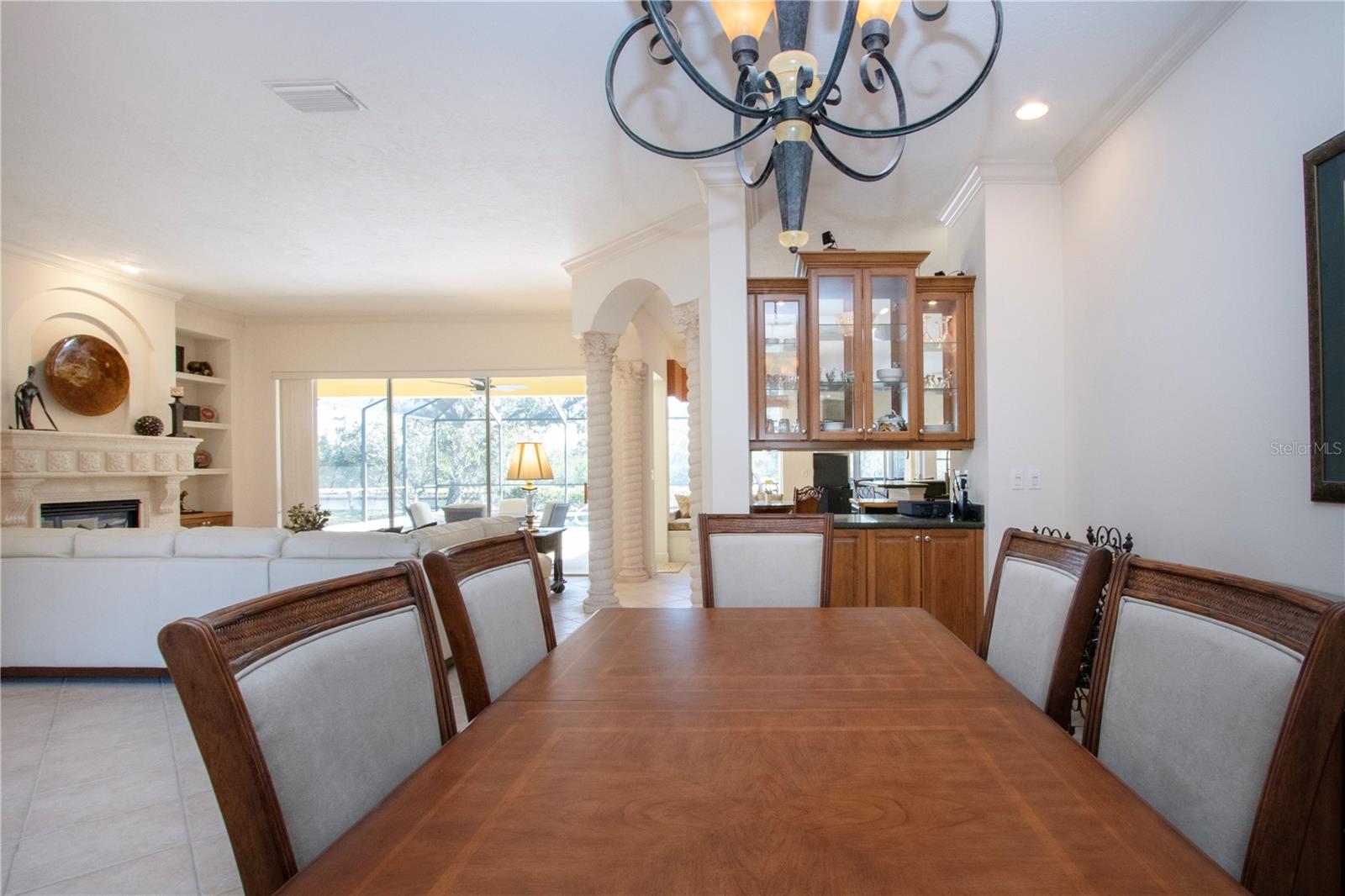A4637245 Property Photo