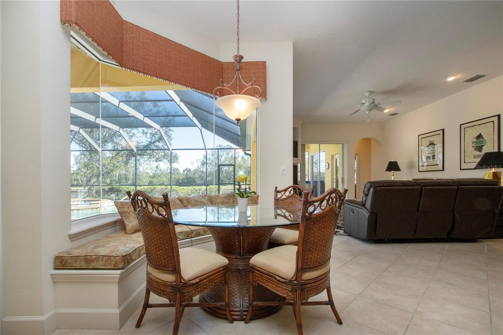 A4637245 Property Photo