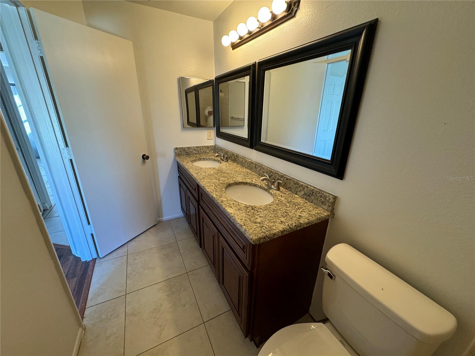 1302 MOHRLAKE DR, BRANDON, FL, 33511