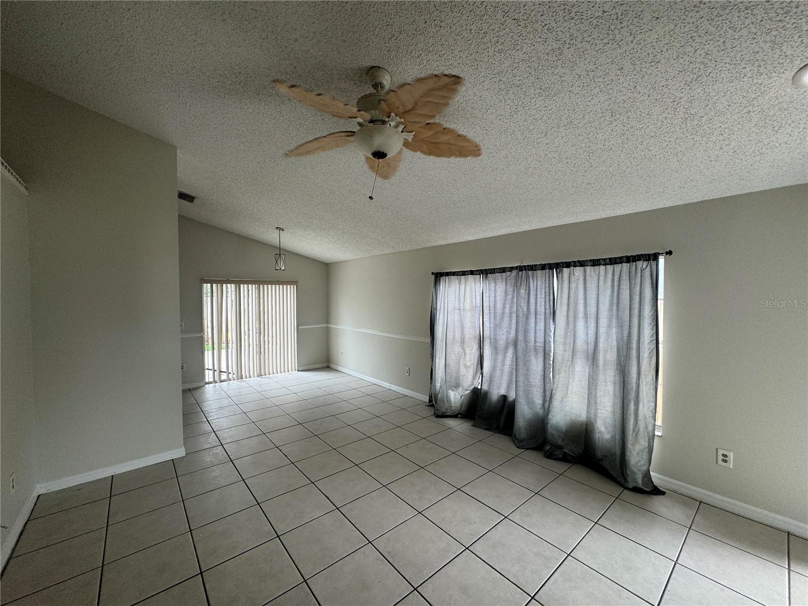 1302 MOHRLAKE DR, BRANDON, FL, 33511