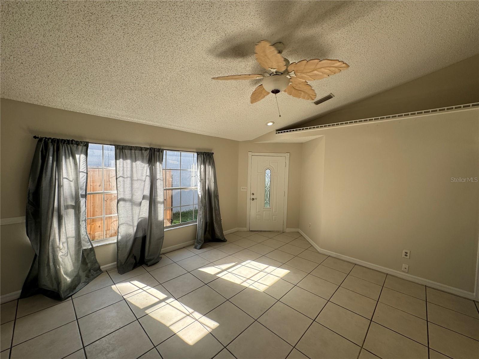 1302 MOHRLAKE DR, BRANDON, FL, 33511