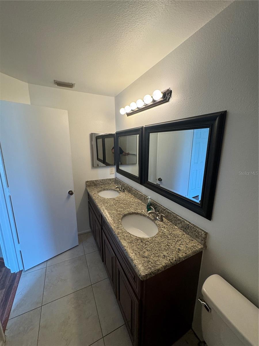 1302 MOHRLAKE DR, BRANDON, FL, 33511