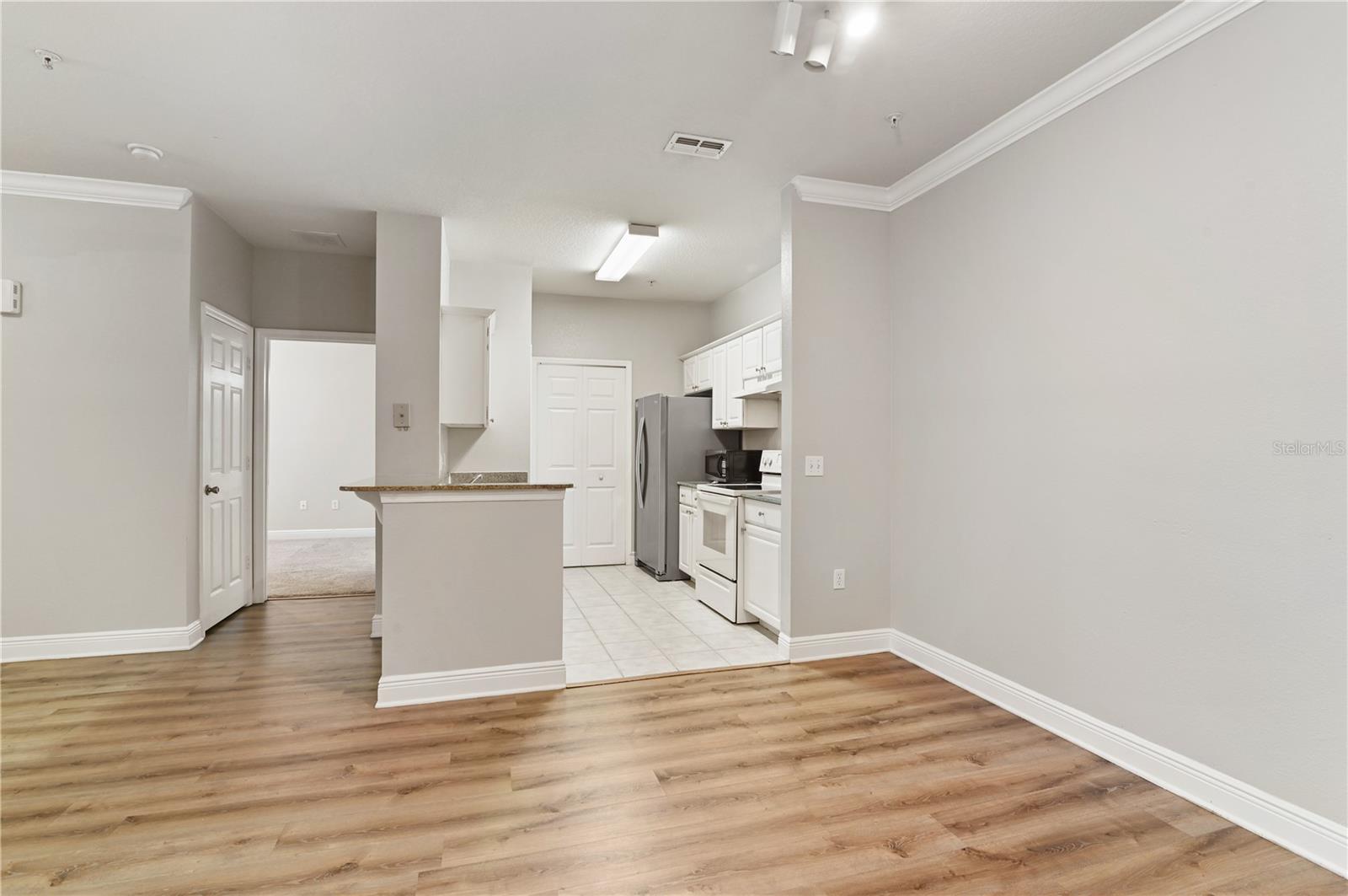 130 SOUTHERN PECAN CIR #102, WINTER GARDEN, FL, 34787