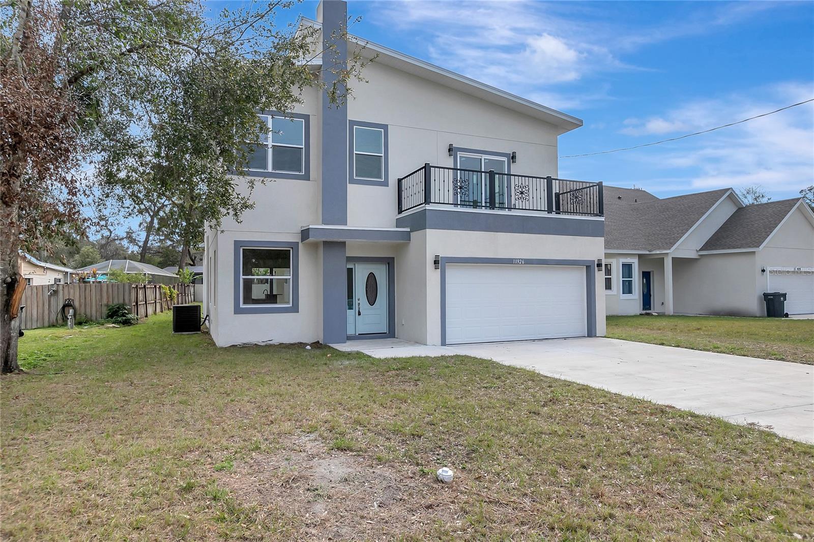 11926 RIVERHILLS DR, TAMPA, FL, 33617