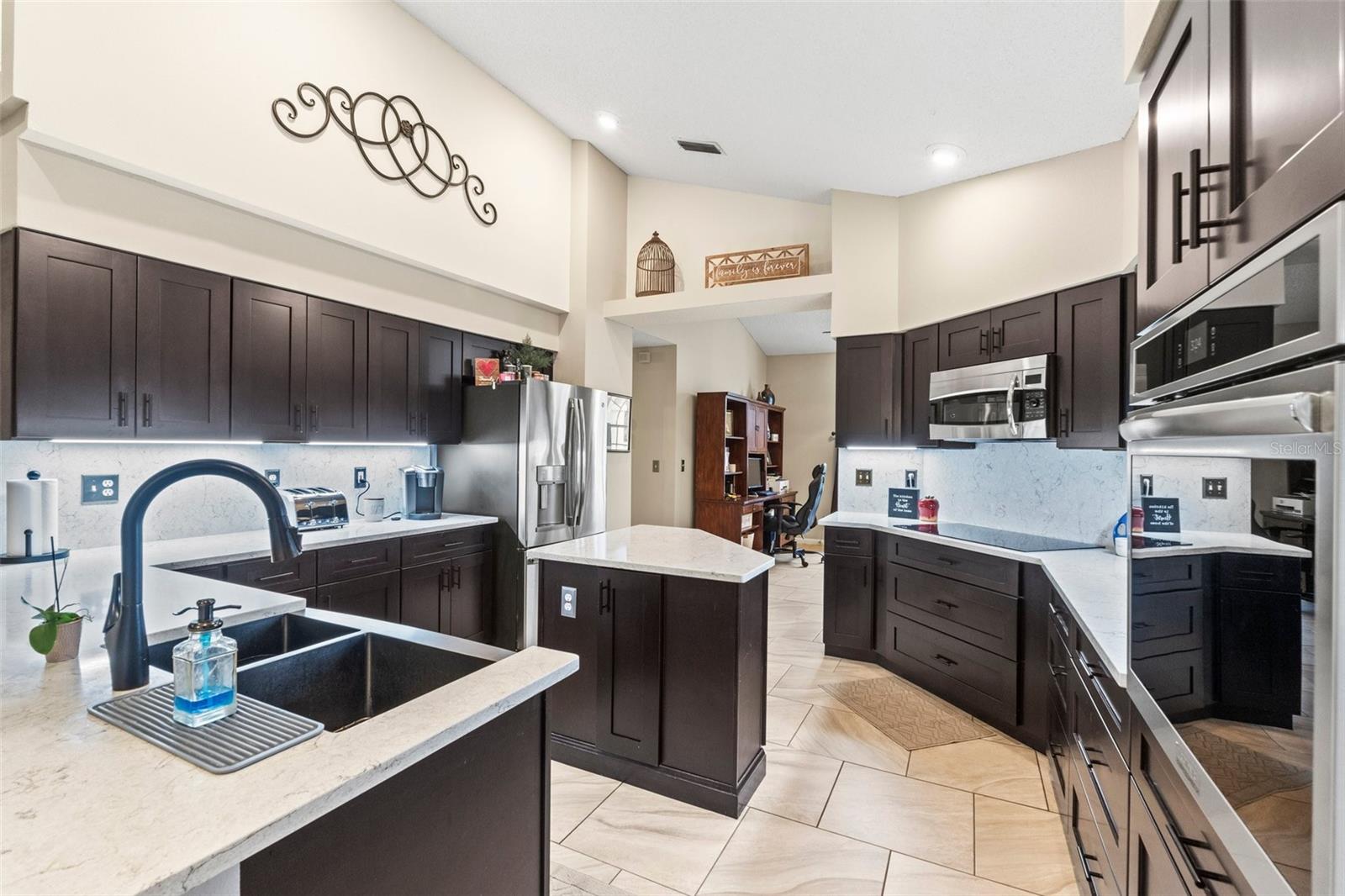 8535 DELAWARE DR, WEEKI WACHEE, FL, 34607