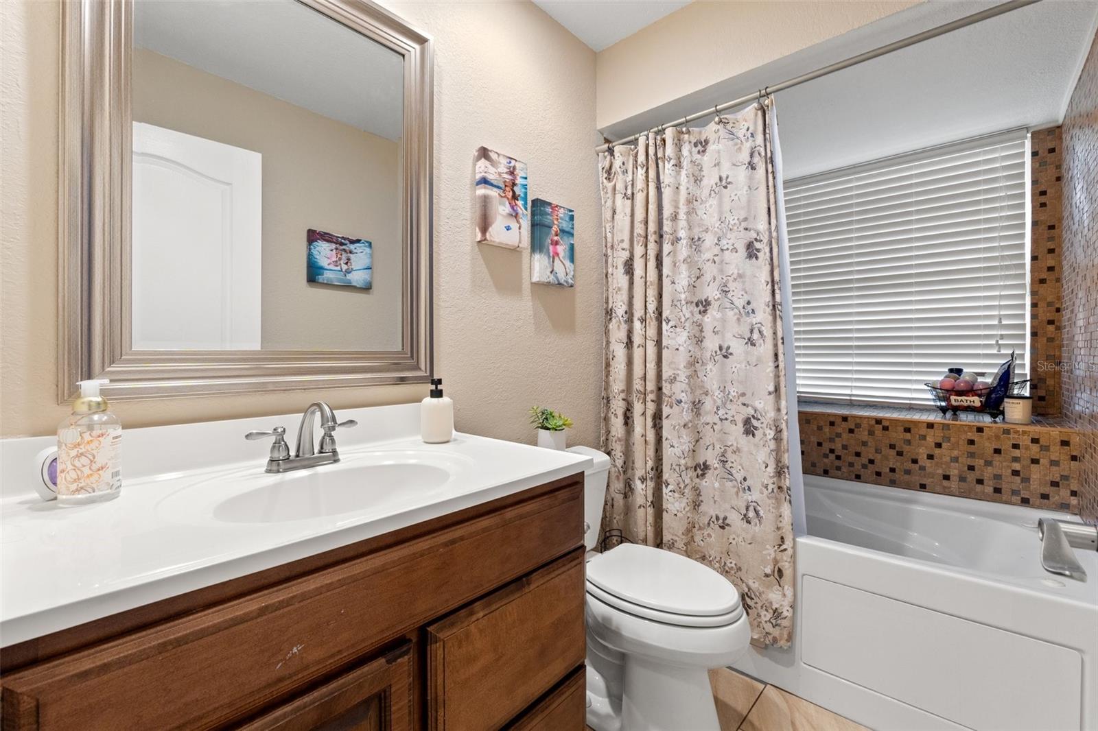 8535 DELAWARE DR, WEEKI WACHEE, FL, 34607