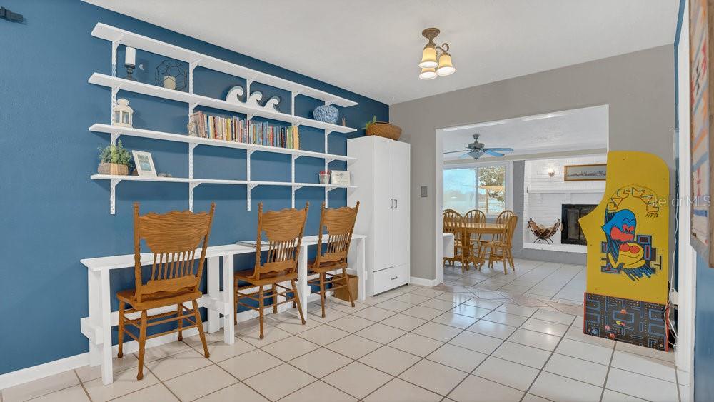 1296 W WELLINGTON DR, DELTONA, FL, 32725