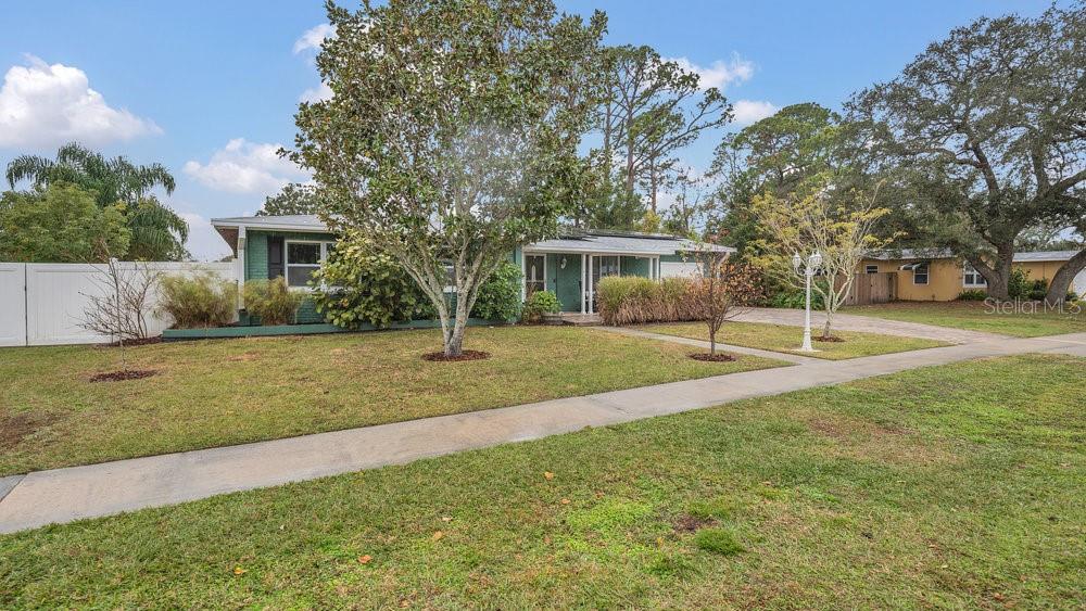 1296 W WELLINGTON DR, DELTONA, FL, 32725