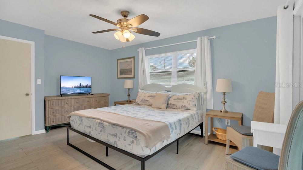 1296 W WELLINGTON DR, DELTONA, FL, 32725